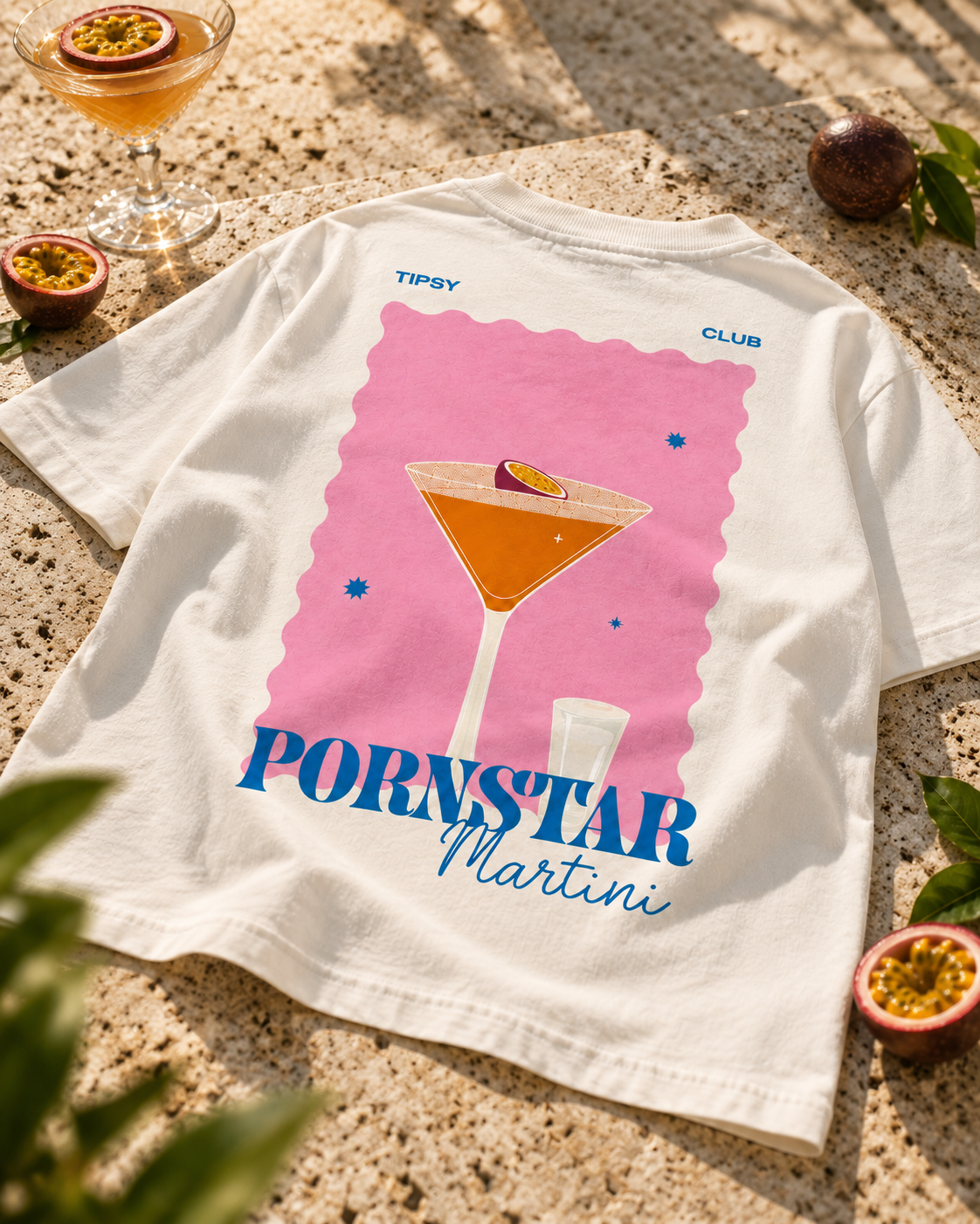 T-shirt Pornstar Martini Club — photo d’ambiance et détail du motif